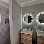 Ana Apartamento *